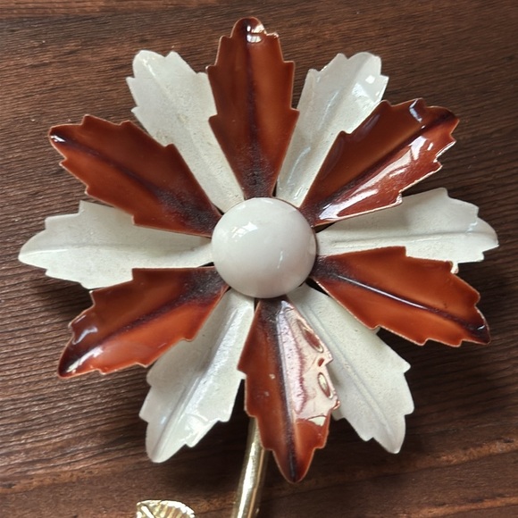 Daisy metal,brooch vintage - Picture 3 of 6